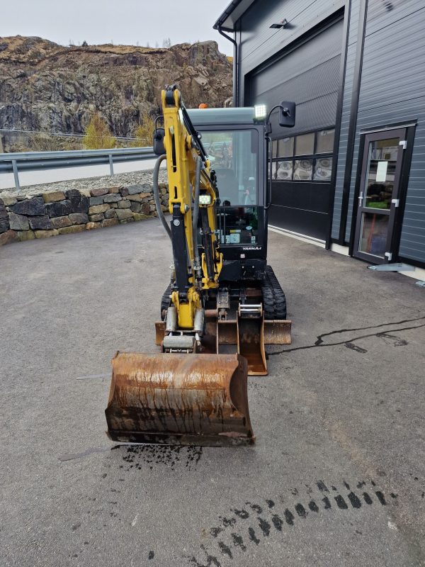 Yanmar SV18 2020 (2 tonnes) agri-tract