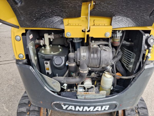 Yanmar SV18 (2 tonnes) agri-tract