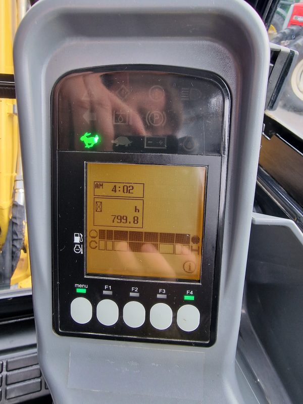 Yanmar SV18 (2 tonnes) agri-tract