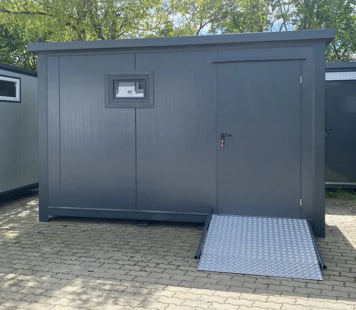 Conteneur de toilettes 4x2 agri-tract