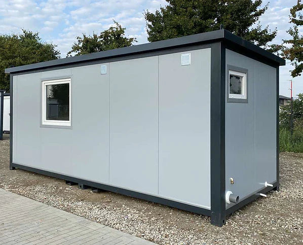 Conteneur 6×2,40 m + WC, douche et cuisine agri-tract