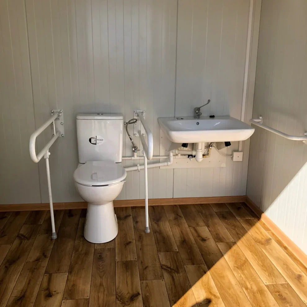 Conteneur en panneaux sandwich avec toilettes 6,00×3,00 agri-tract