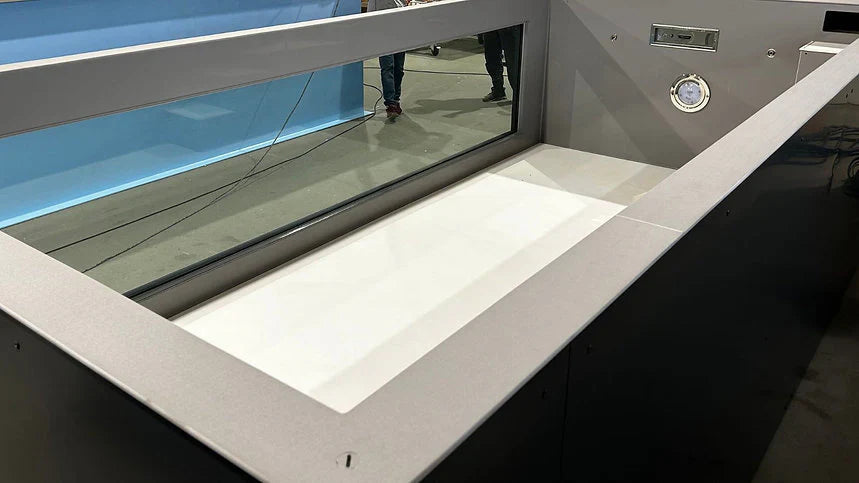 Piscine en polypropylène de 6,5 m x 2,5 m avec une fenêtre de 4 m agri-tract