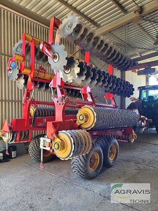 Carrier XL 925 agri-tract