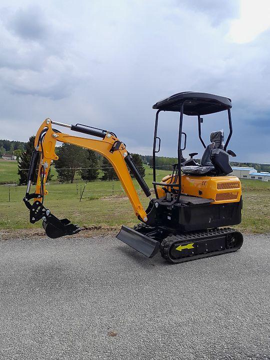 Mini-pelle 2 tonnes agri-tract