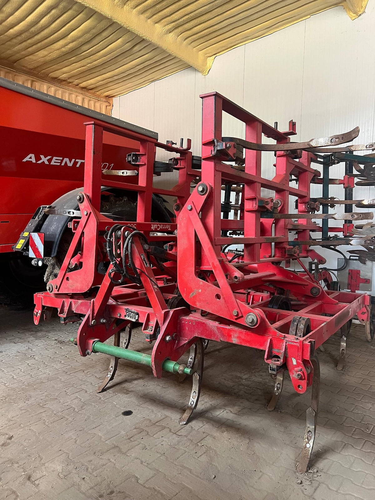TERRACULT 500 agri-tract