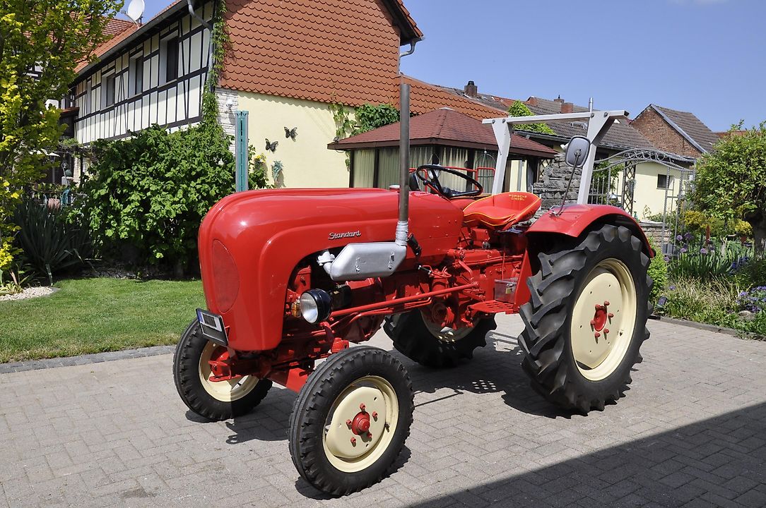 STANDARD 217 agri-tract