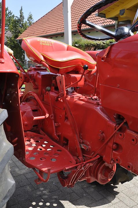 STANDARD 217 agri-tract