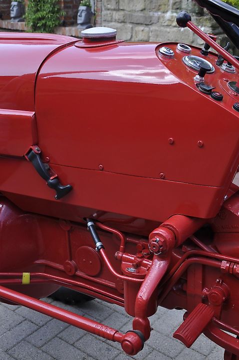 STANDARD 217 agri-tract