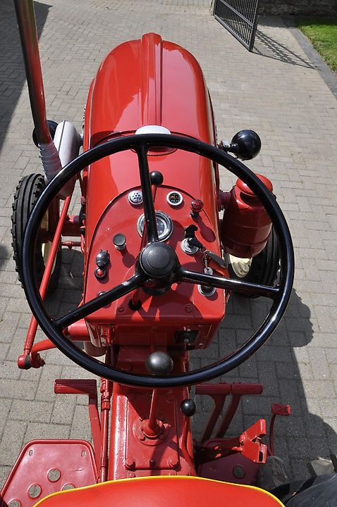 STANDARD 217 agri-tract