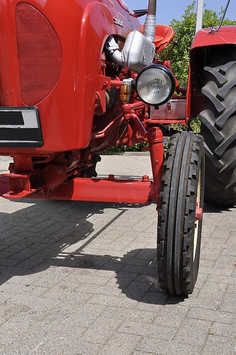 STANDARD 217 agri-tract