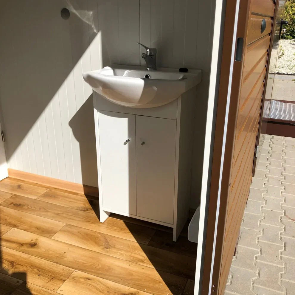 Conteneur en panneaux sandwich avec toilettes 6,00×3,00 agri-tract