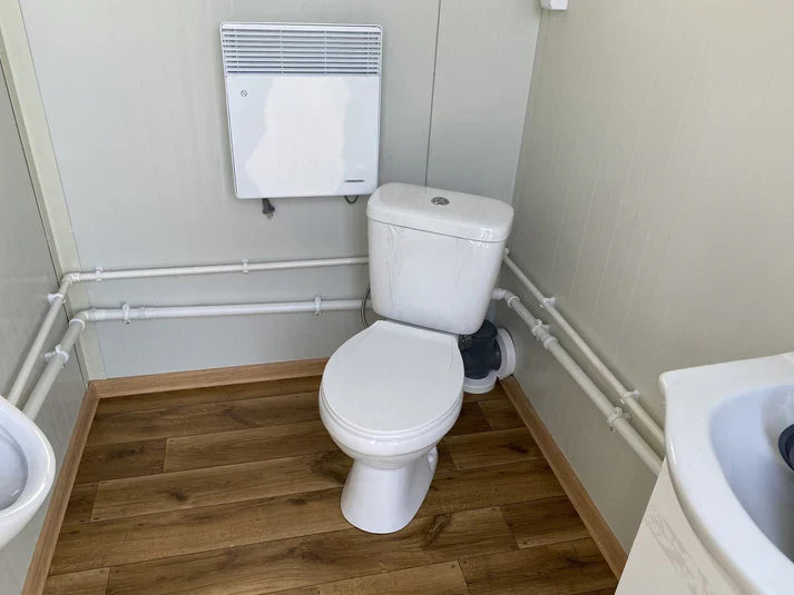 Double conteneur sanitaire avec dépôt de déchets agri-tract