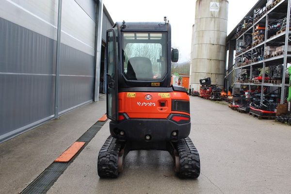 Kubota U27-4 Feu agri-tract