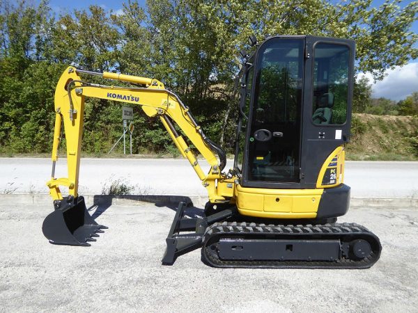 KOMATSU PC 26 MR-3 agri-tract