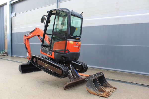 Kubota U27-4 Feu agri-tract