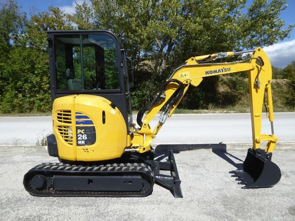 KOMATSU PC 26 MR-3 agri-tract
