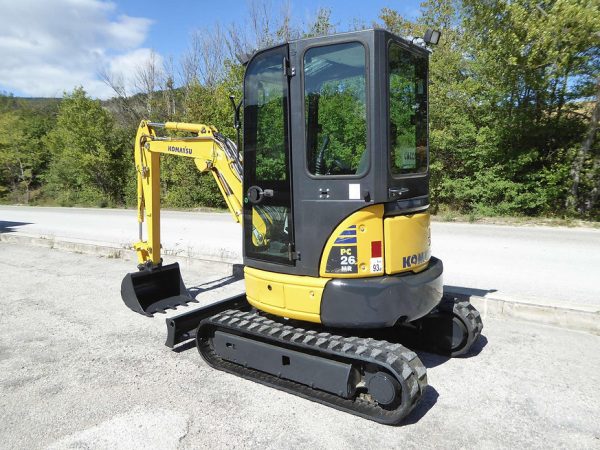 KOMATSU PC 26 MR-3 agri-tract