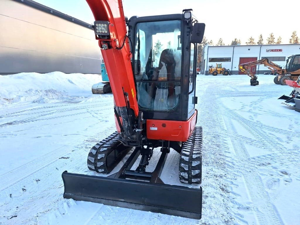 Mini Escavadora Kubota U36-4 + 3 Caçambas – 3,9T agri-tract