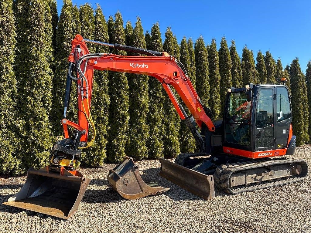 Kubota KX080-3a + 3 baldes – 8,1 T agri-tract