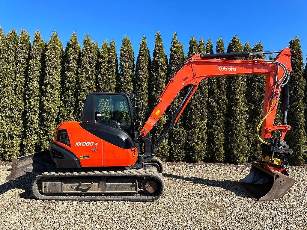 Kubota KX080-3a + 3 baldes – 8,1 T agri-tract