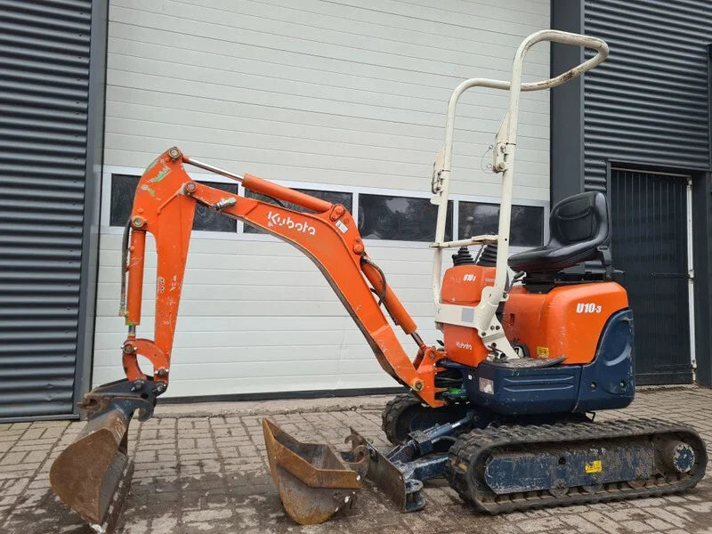 Kubota U10-3 + 3 Caçambas – 1,1T agri-tract