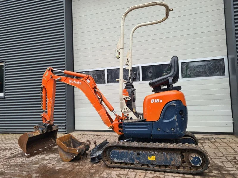 Kubota U10-3 + 3 Caçambas – 1,1T agri-tract